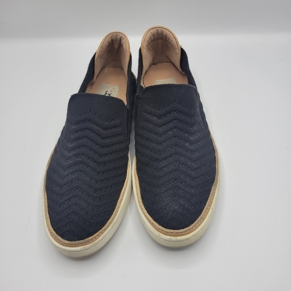 UGG Sammy Chevron Trainer - Picture 3 of 15